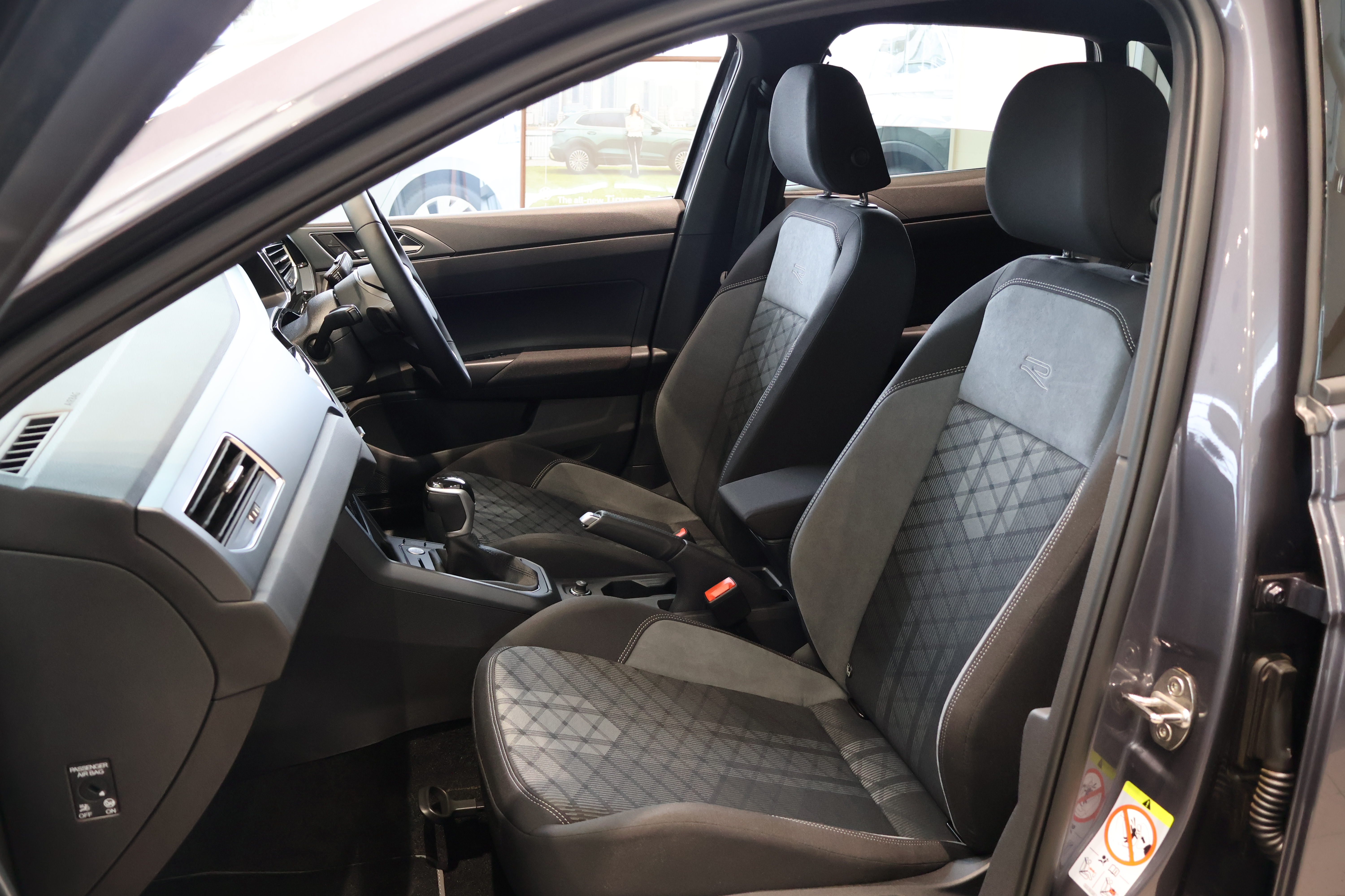Polo TSI R-Line、純正ナビ”Ready 2 Discover”の画像4
