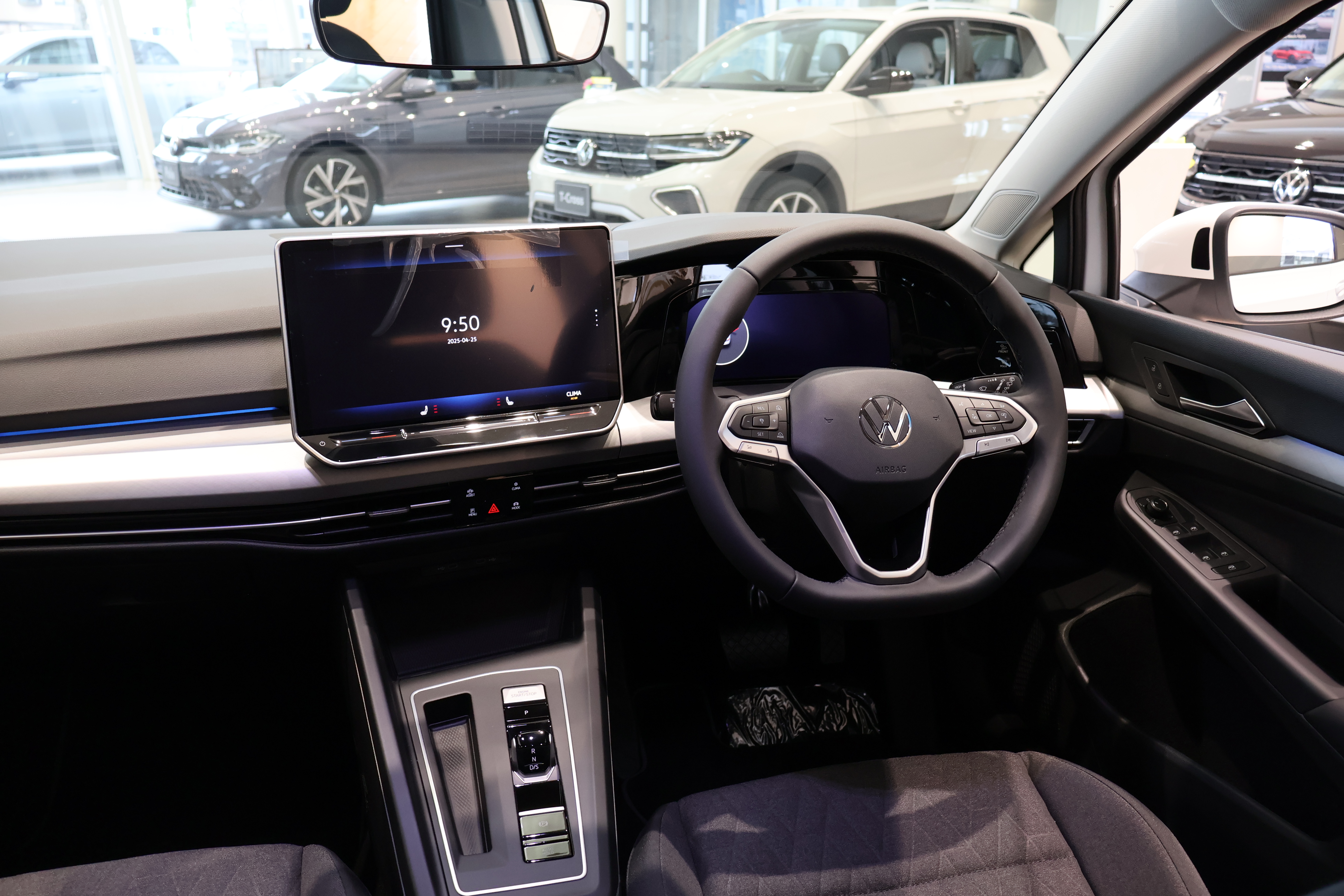 The new Golf eTSI Active 純正ナビ“Discover”、テクノロジーパッケージの画像4