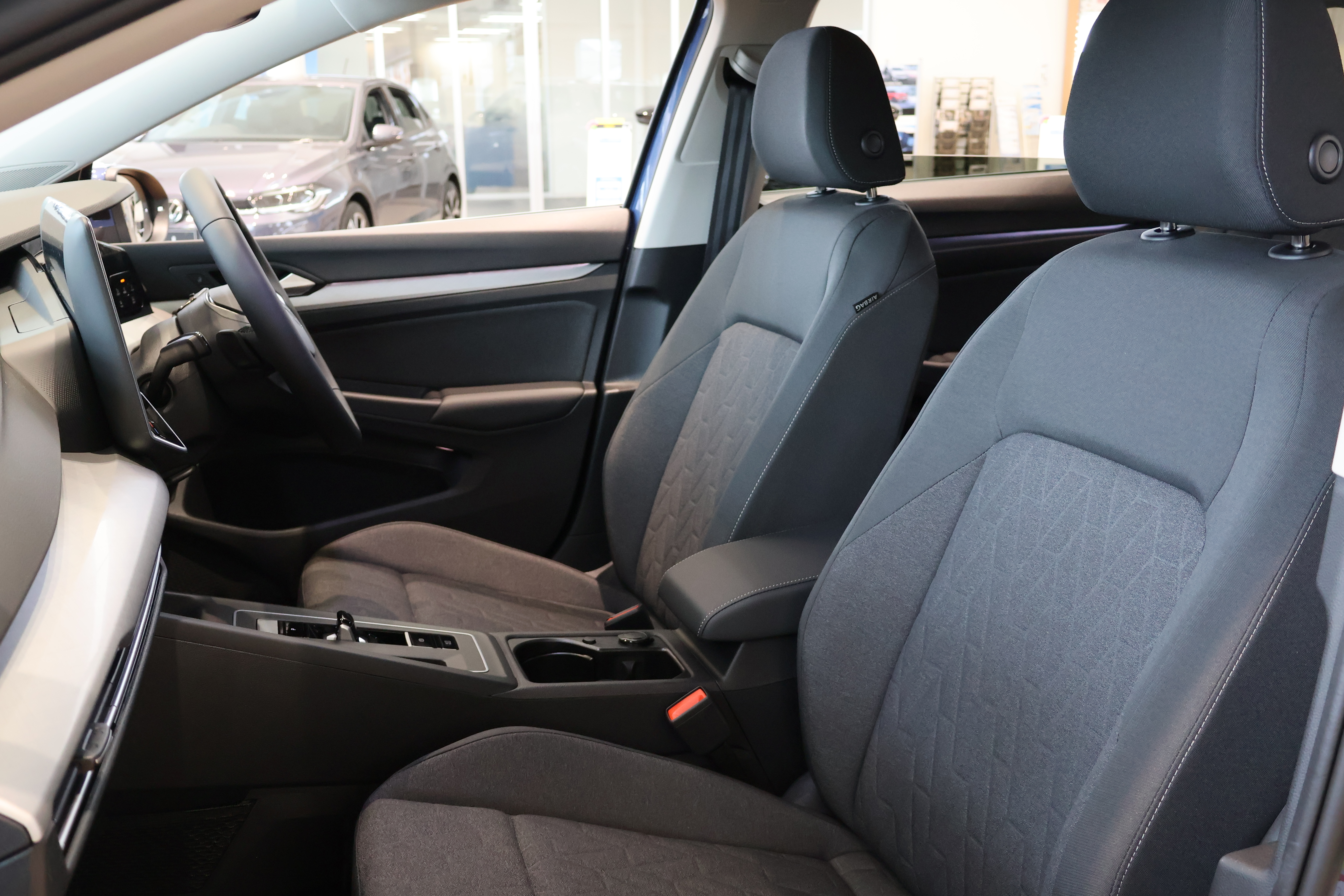The new Golf Variant eTSI Active 純正ナビ“Discover”、テクノロジーパッケージの画像3