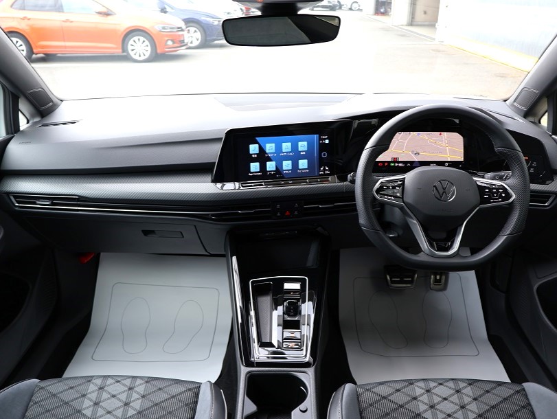 Golf Variant eTSI R-Line Platinum Edition NAVI DCCの画像4
