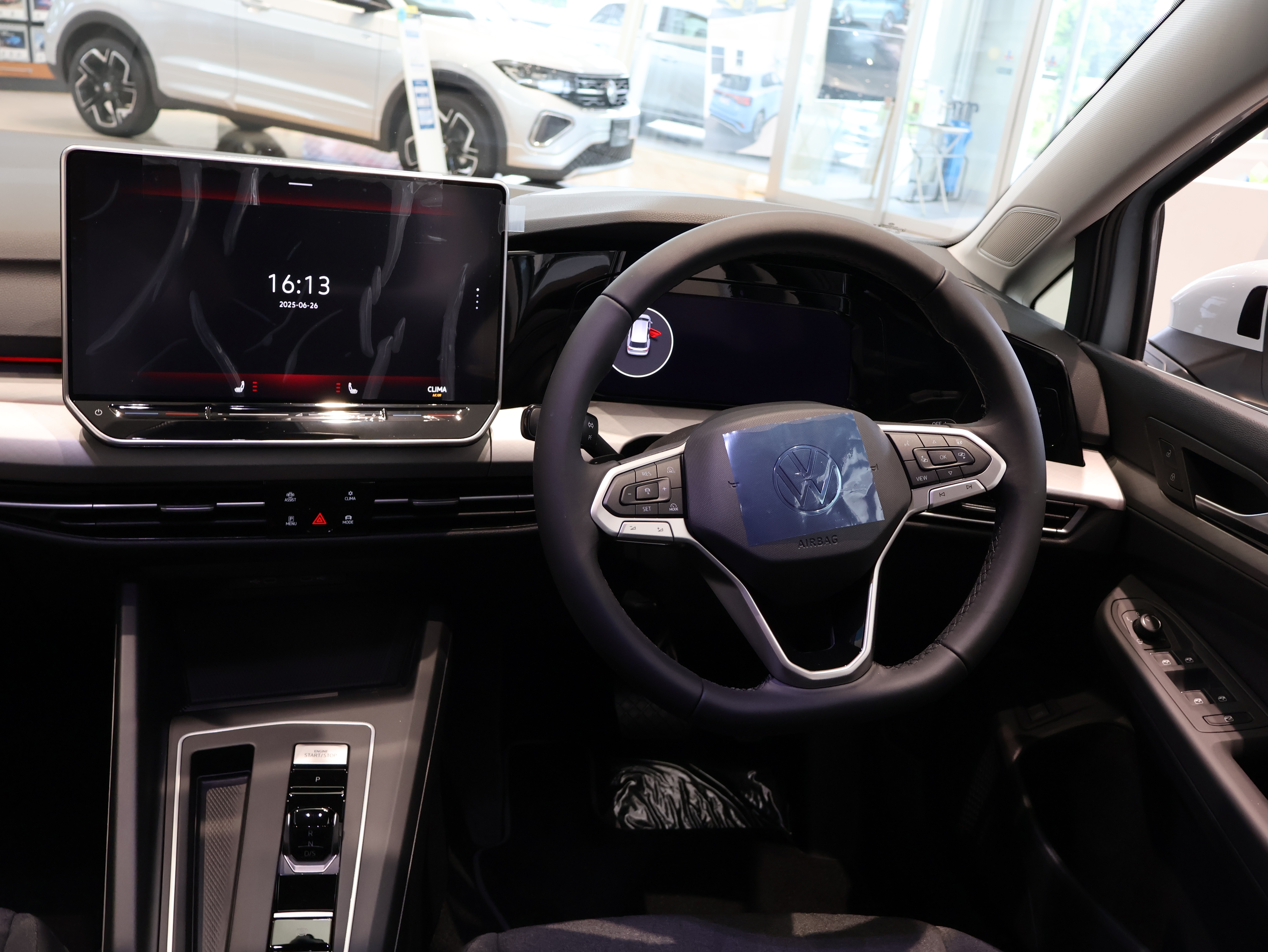 The new Golf Variant eTSI Active 純正ナビ“Discover”、テクノロジーパッケージの画像3