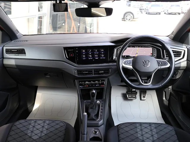 Polo TSI R-Line NAVI ETCの画像4