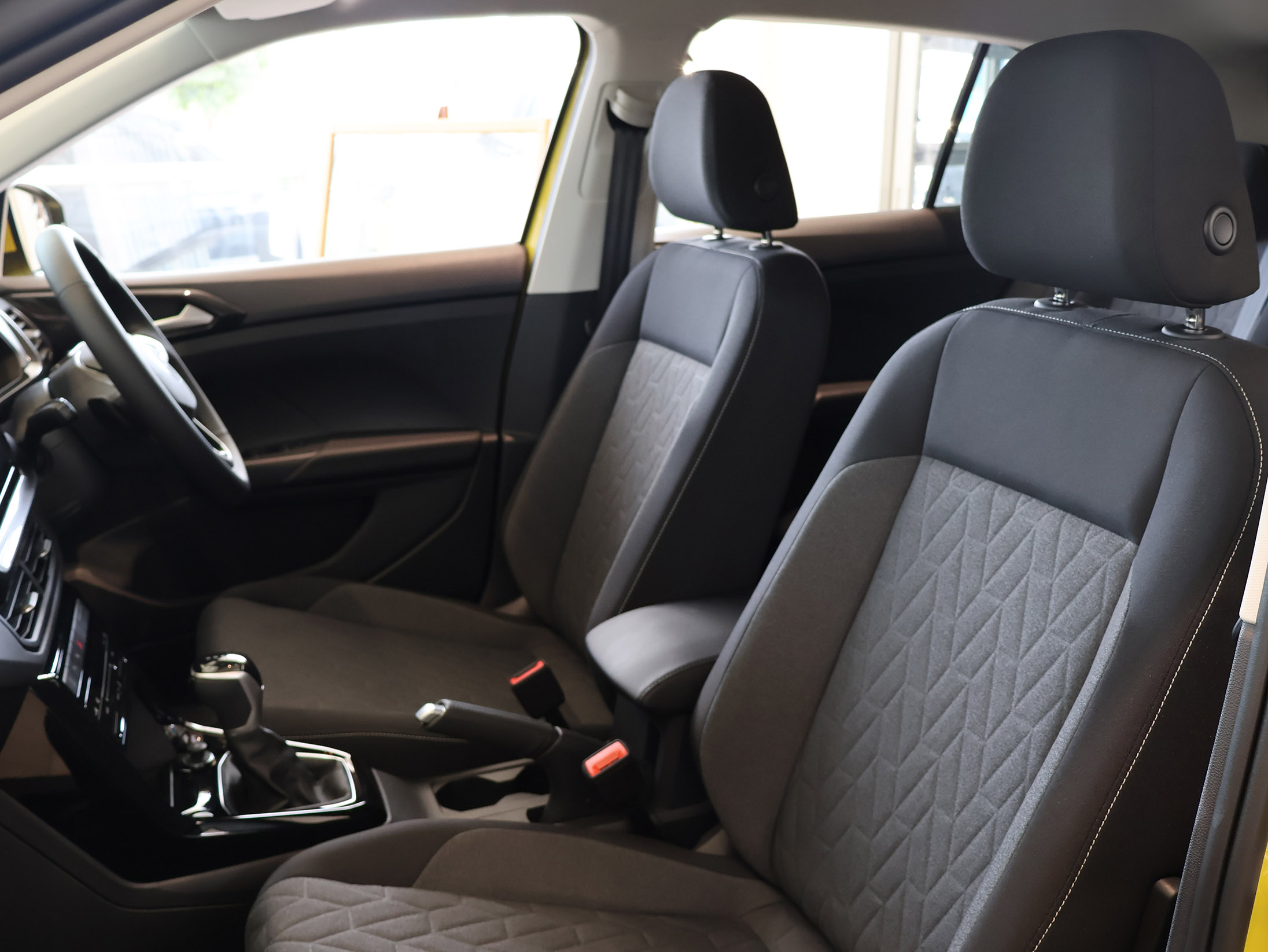 The new T-Cross TSI Active 純正ナビ”Ready 2 Discover”,セーフティーパッケージの画像4